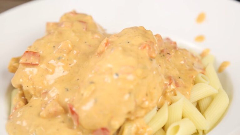 دجاج مع صوص البارميزان والطماطم