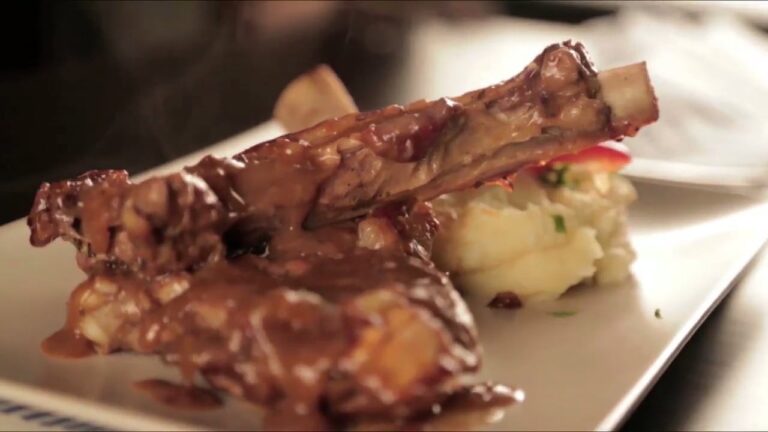 ريش بتلو بالصوص البني و الأعشاب