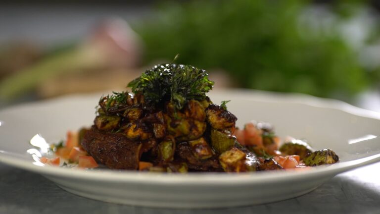 كوسة مع الكزبرة الخضراء المقلية و اللحم الصيني بالجنزبيل